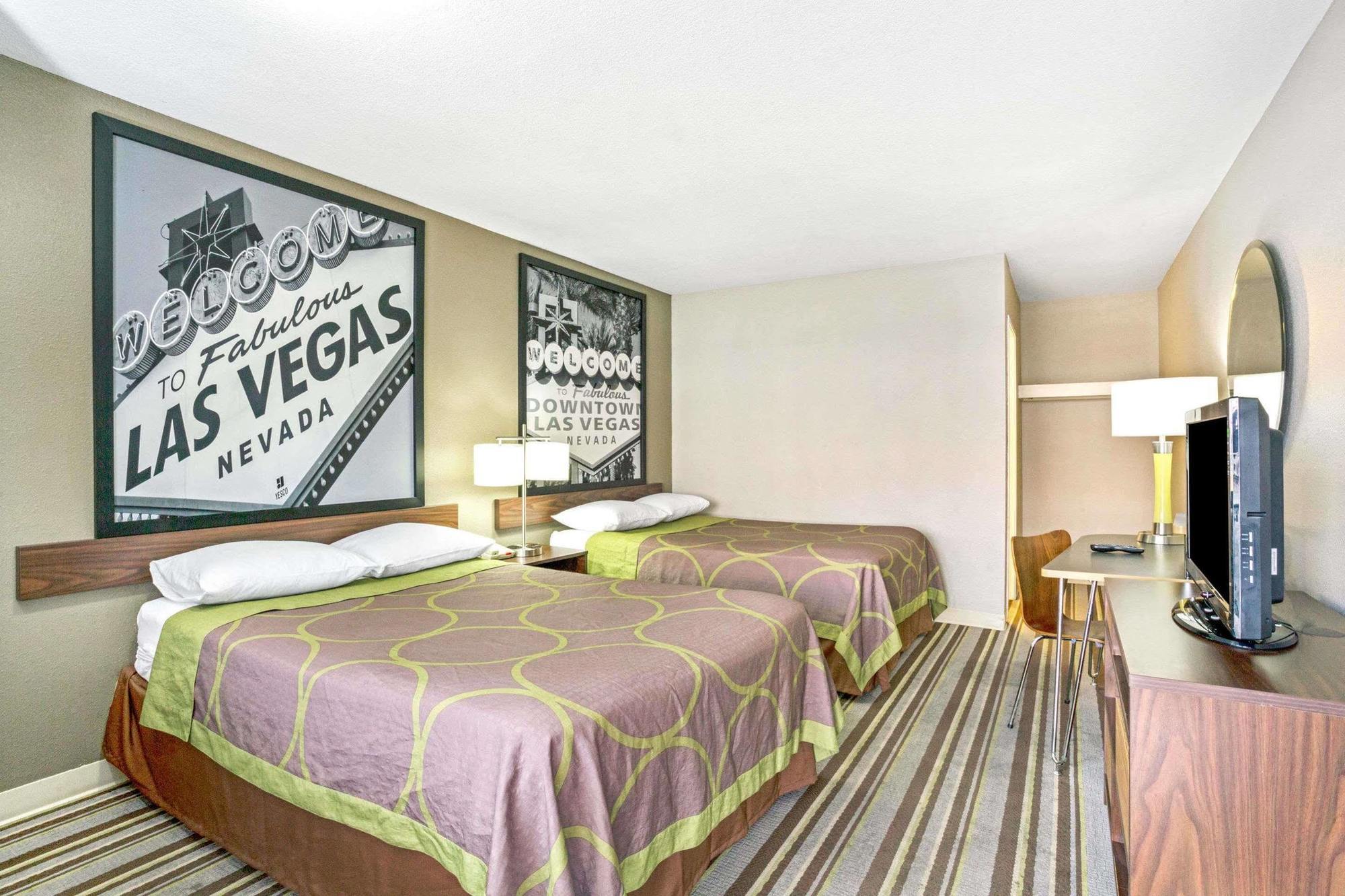 Super 8 By Wyndham Las Vegas Nellis Afb Area Luaran gambar