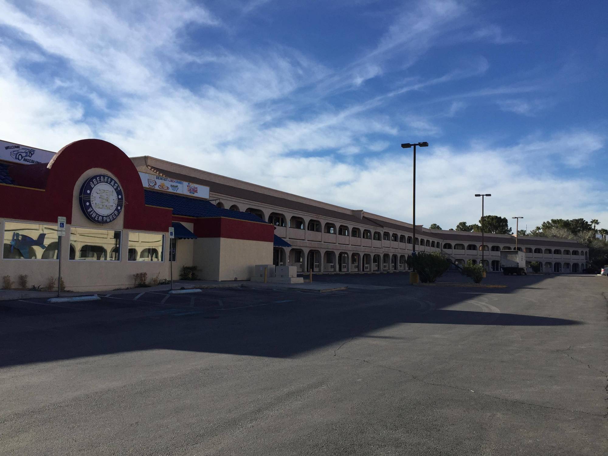 Super 8 By Wyndham Las Vegas Nellis Afb Area Luaran gambar